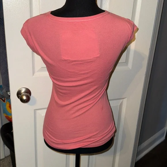 π€ABERCROMBIE & FITCH LIGHT CORAL THIN HENLEY TOP SIZE Mπ€ - Picture 9 of 9